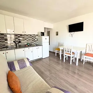apartsalou-eucalyptos.top-hotels-tarragona.com/